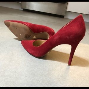 michael kors red pumps